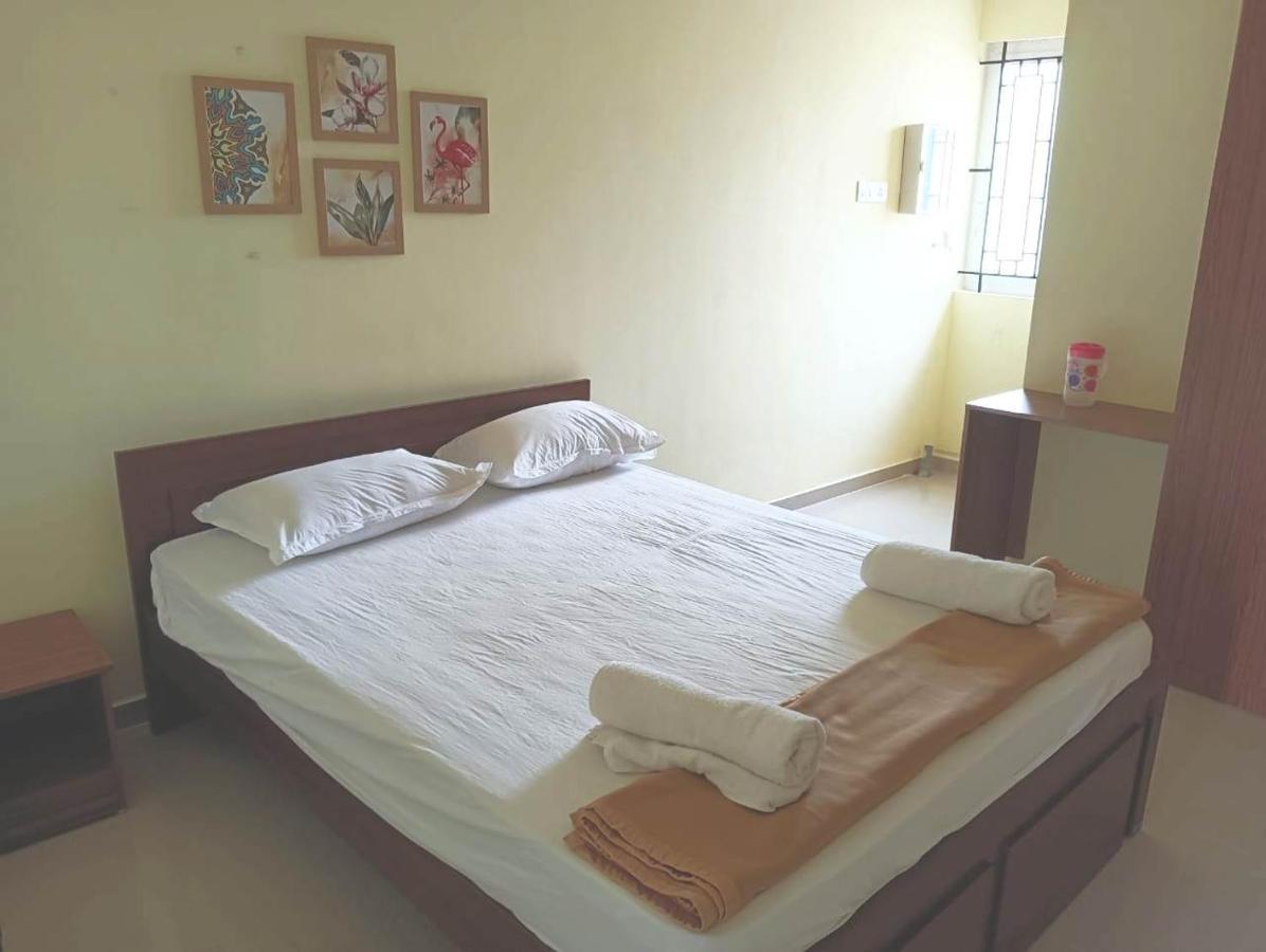 Surathi Enclave Standard Rooms Karumattampatti Esterno foto